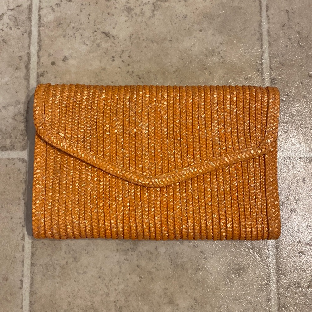 🌼 2/$25 Woven Purse